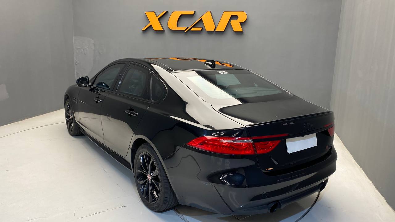 JAGUAR XF