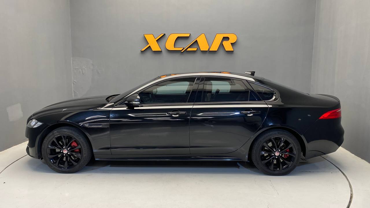JAGUAR XF