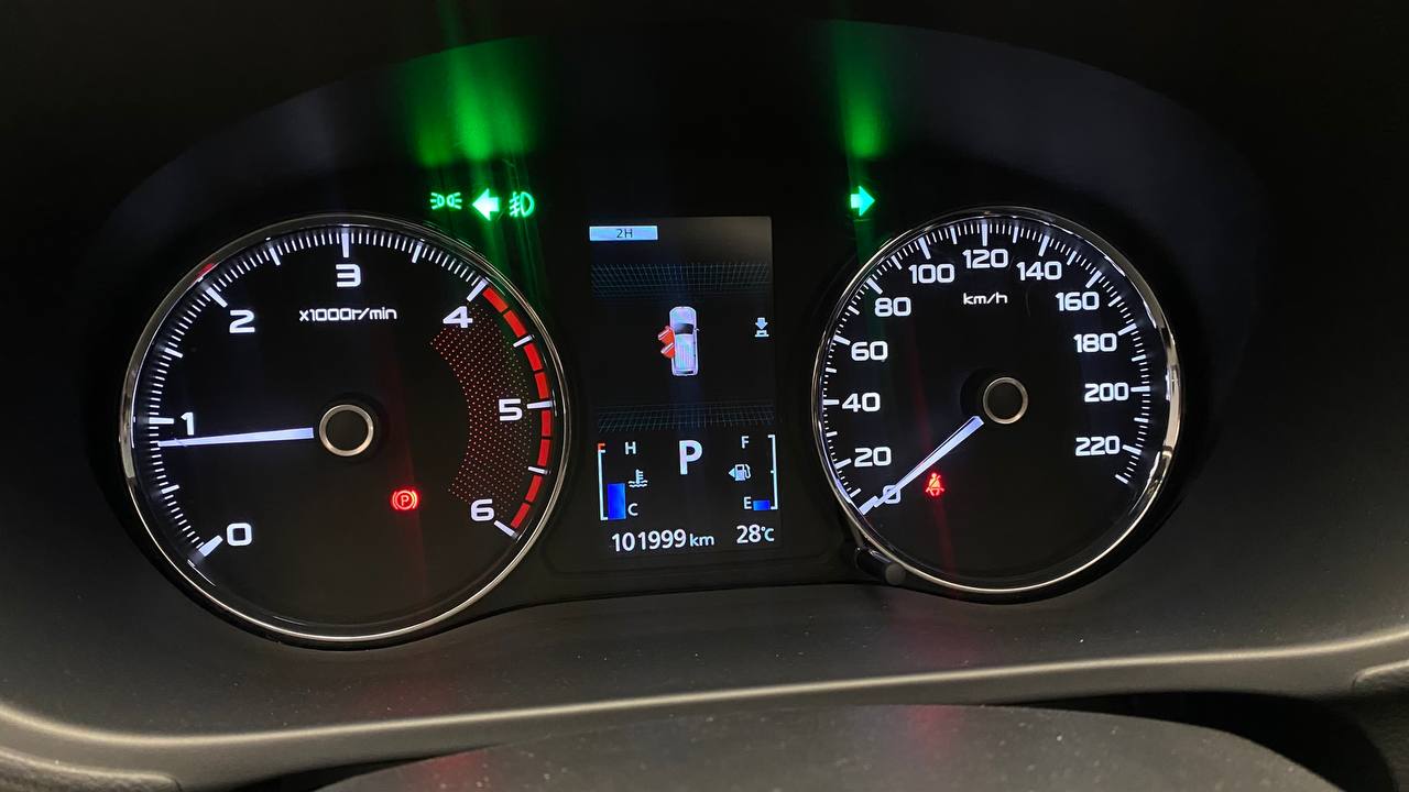 MITSUBISHI PAJERO