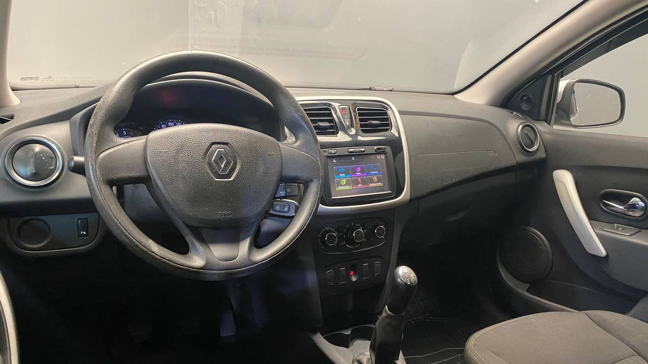 RENAULT SANDERO