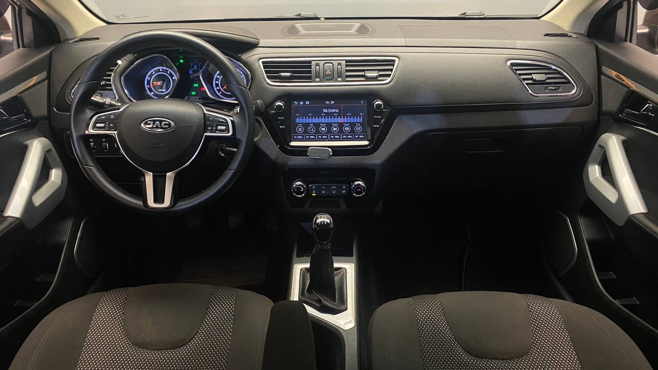 JAC T40