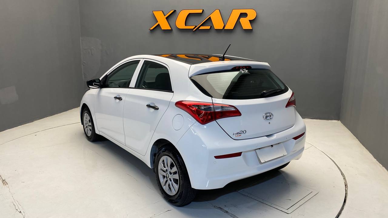 HYUNDAI HB20