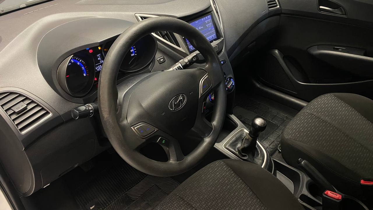 HYUNDAI HB20