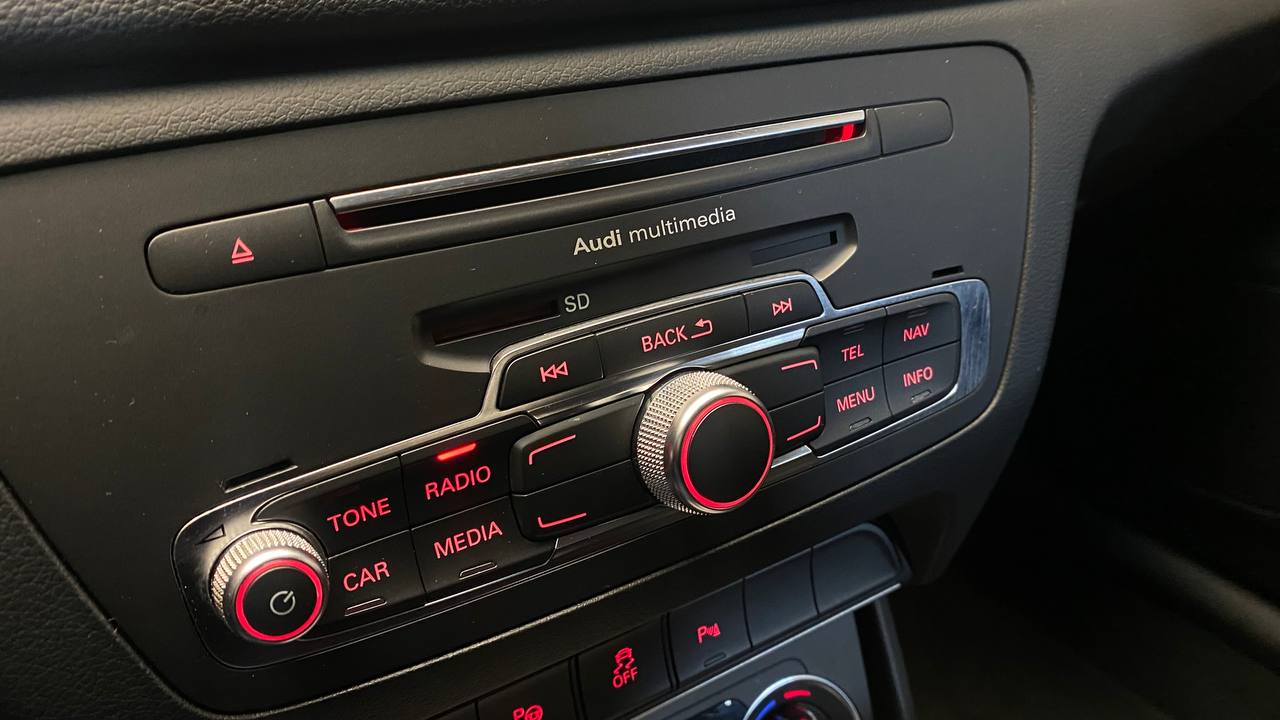 AUDI Q3
