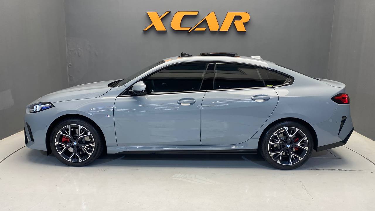 BMW 220i
