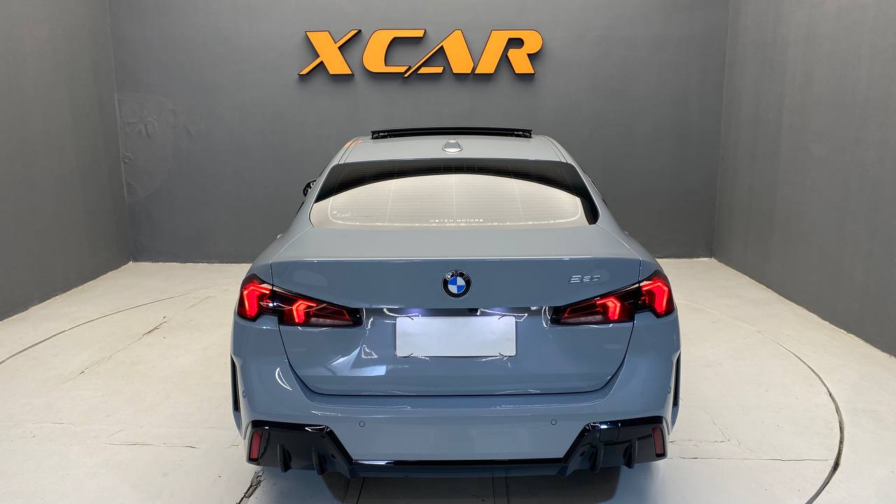 BMW 220i