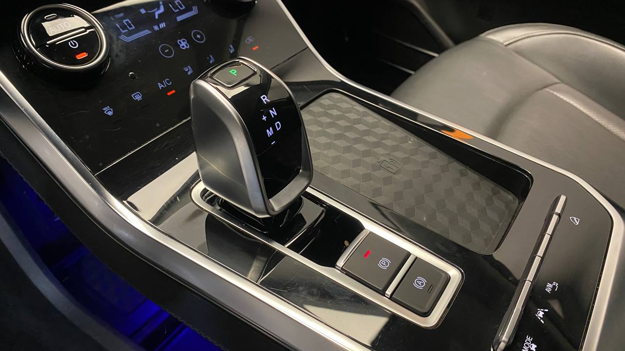 CHERY TIGGO 8