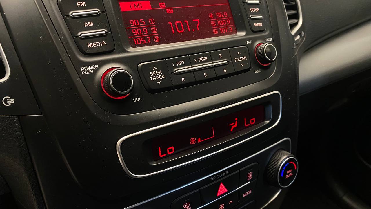KIA SORENTO