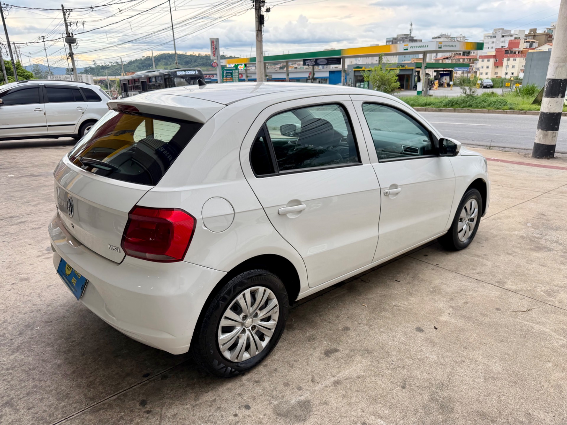 VOLKSWAGEN GOL