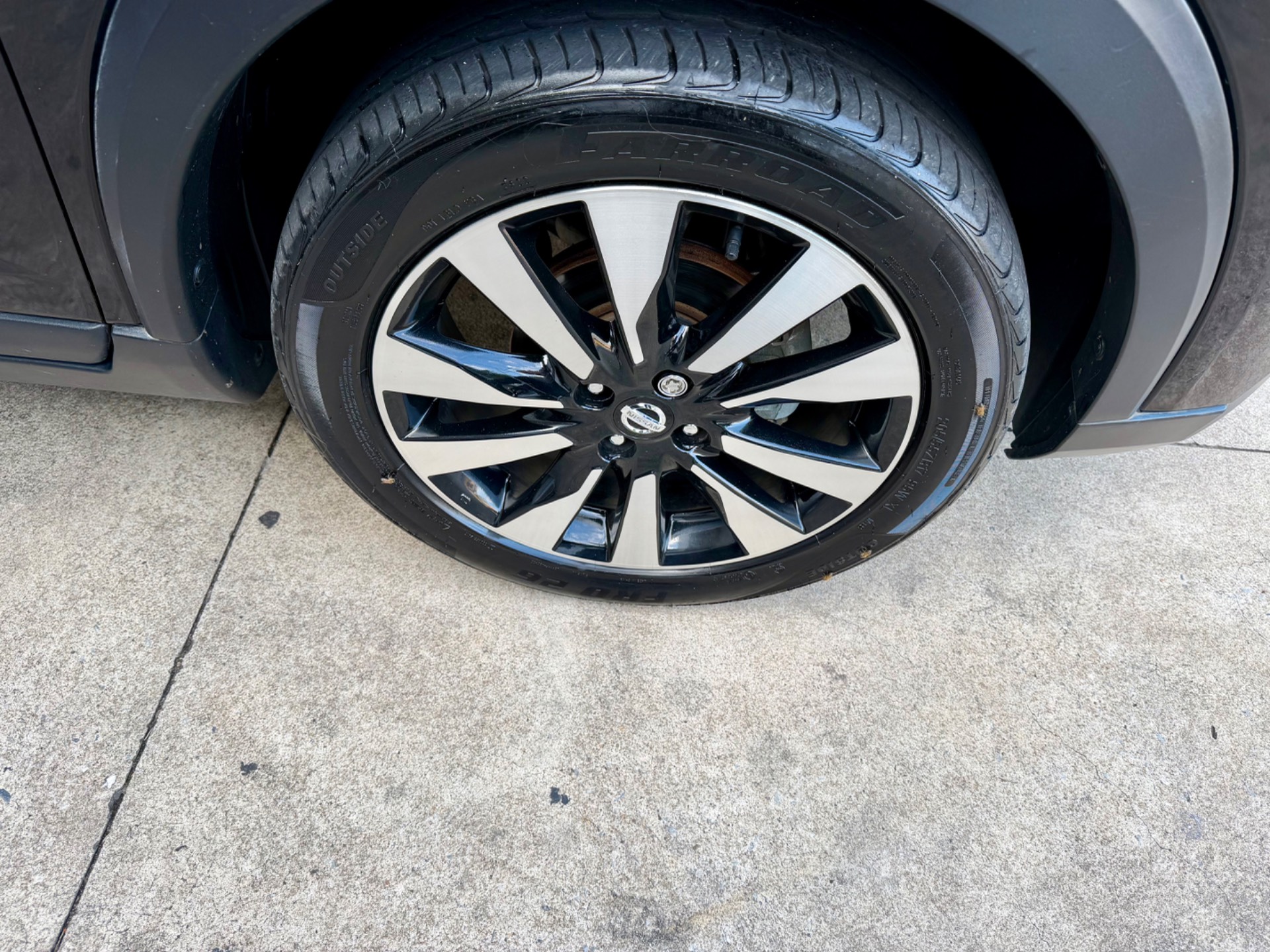 NISSAN KICKS