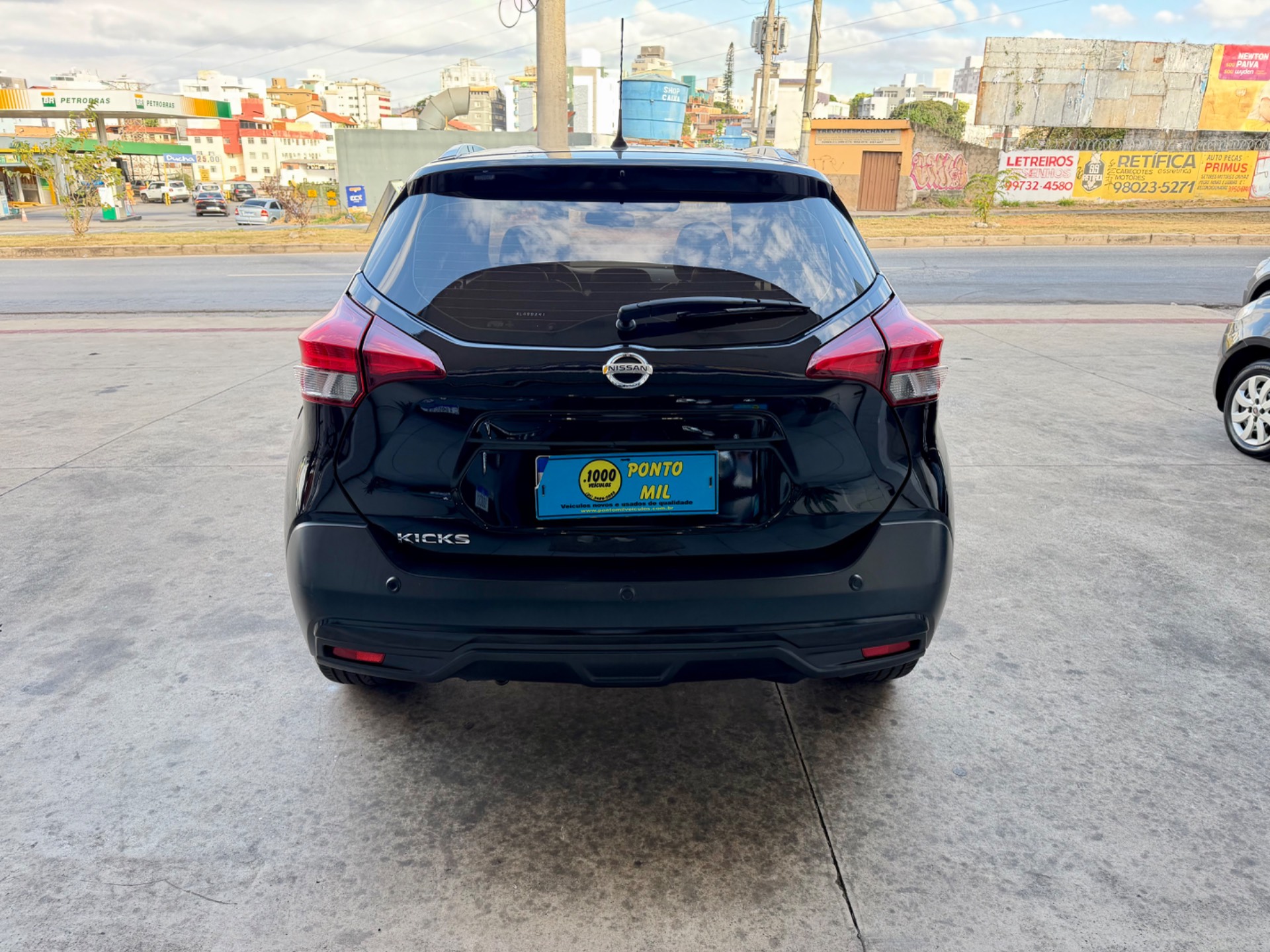 NISSAN KICKS