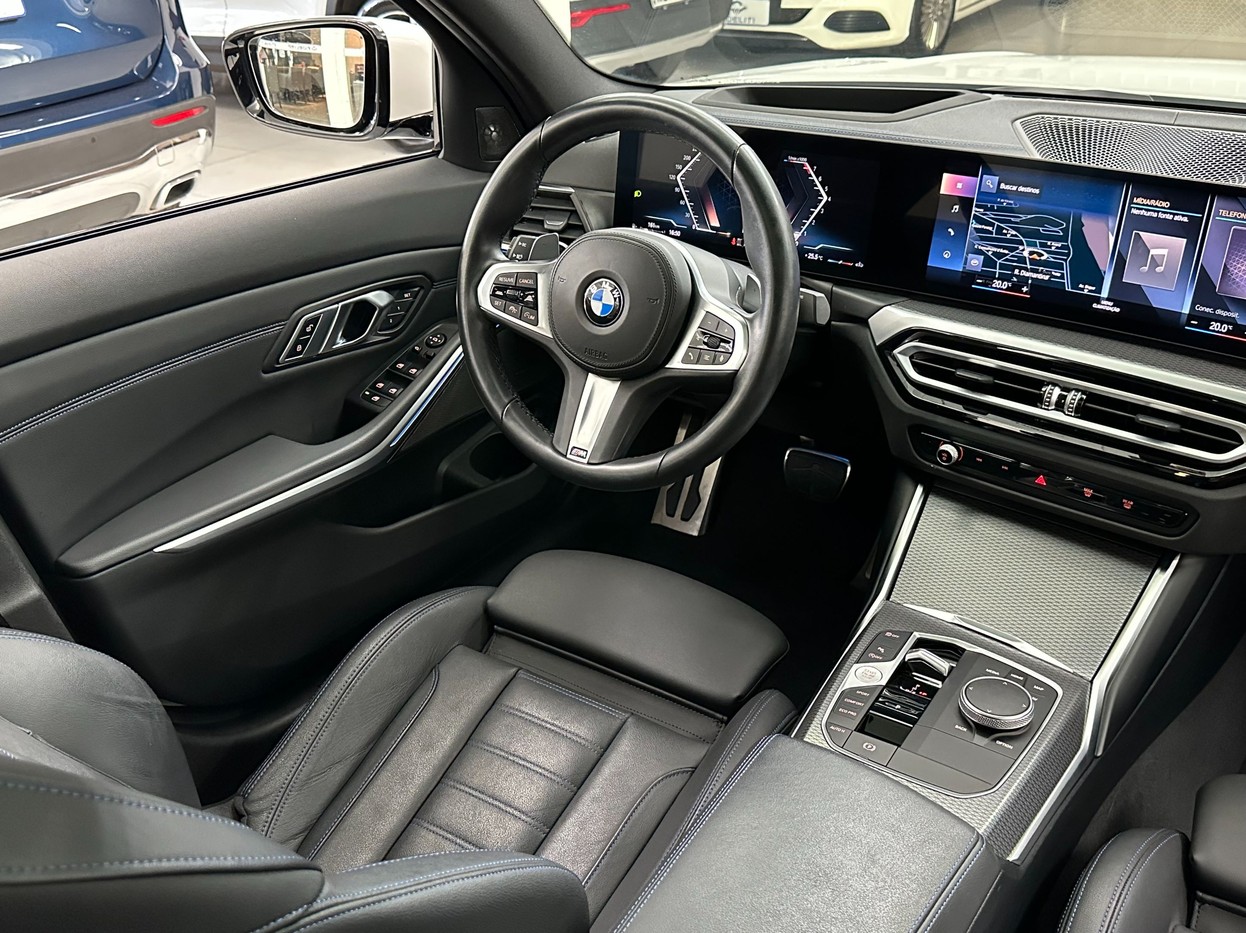 BMW 320i