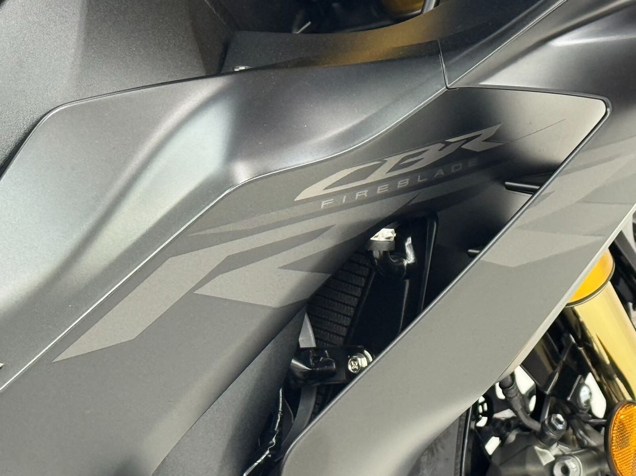 HONDA CBR 1000RR-R FIREBLADE SP