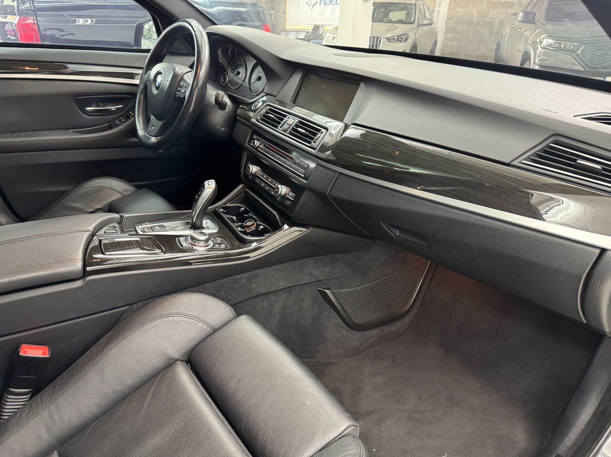 BMW 535i