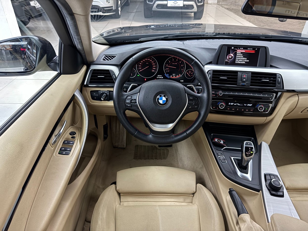 BMW 320i