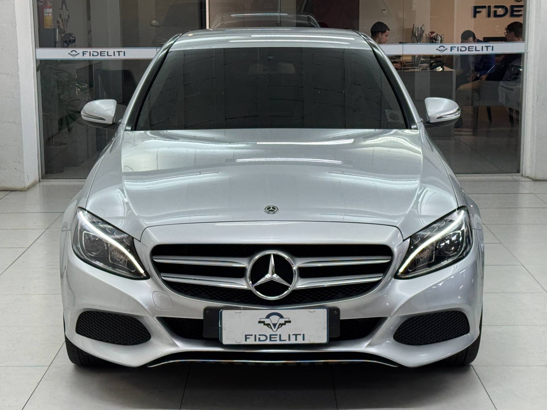 MERCEDES-BENZ C 180