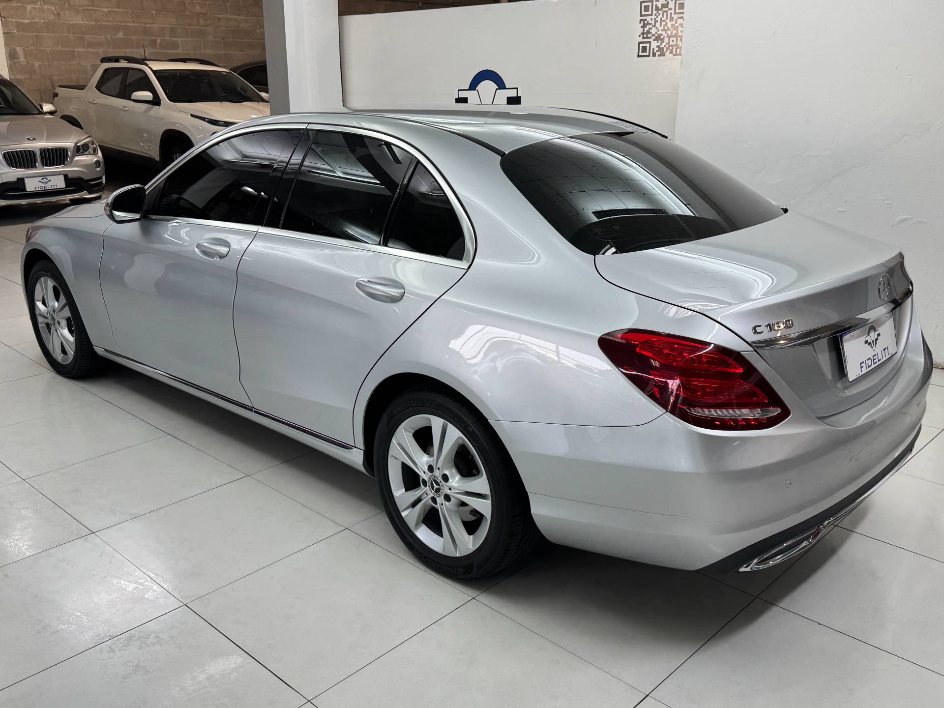 MERCEDES-BENZ C 180