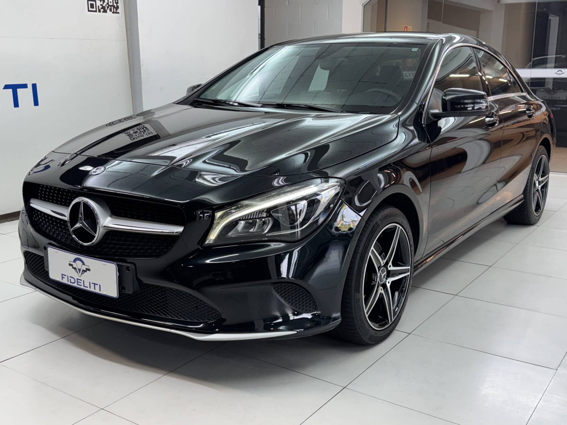 MERCEDES-BENZ CLA 180