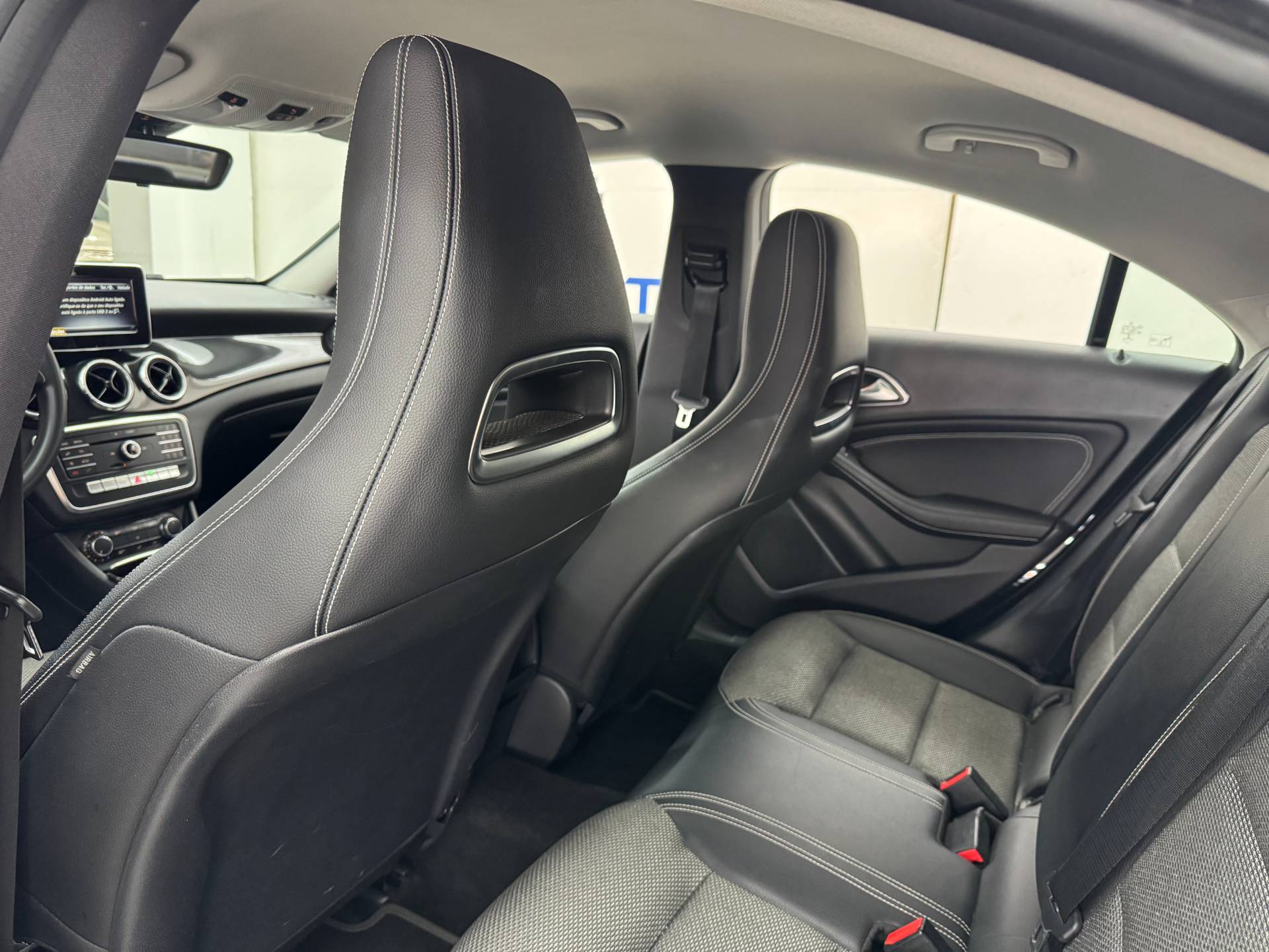 MERCEDES-BENZ CLA 180