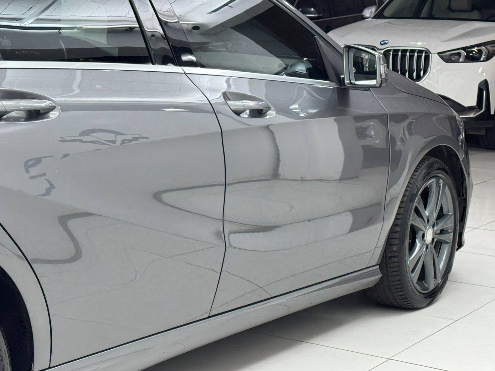 MERCEDES-BENZ A 200