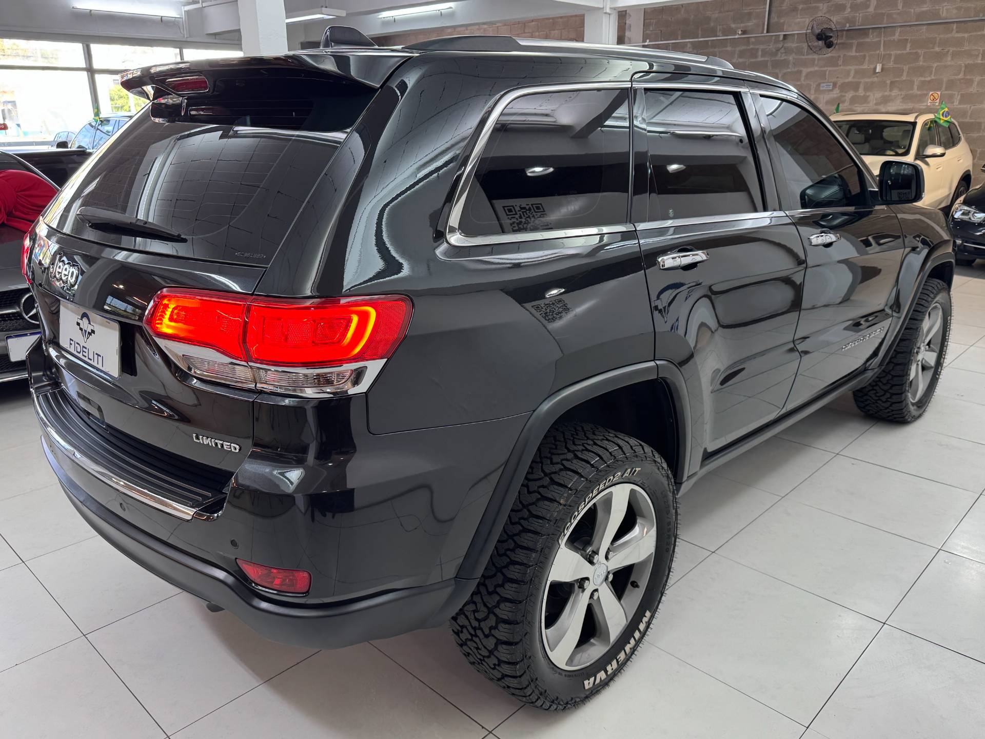 JEEP CHEROKEE