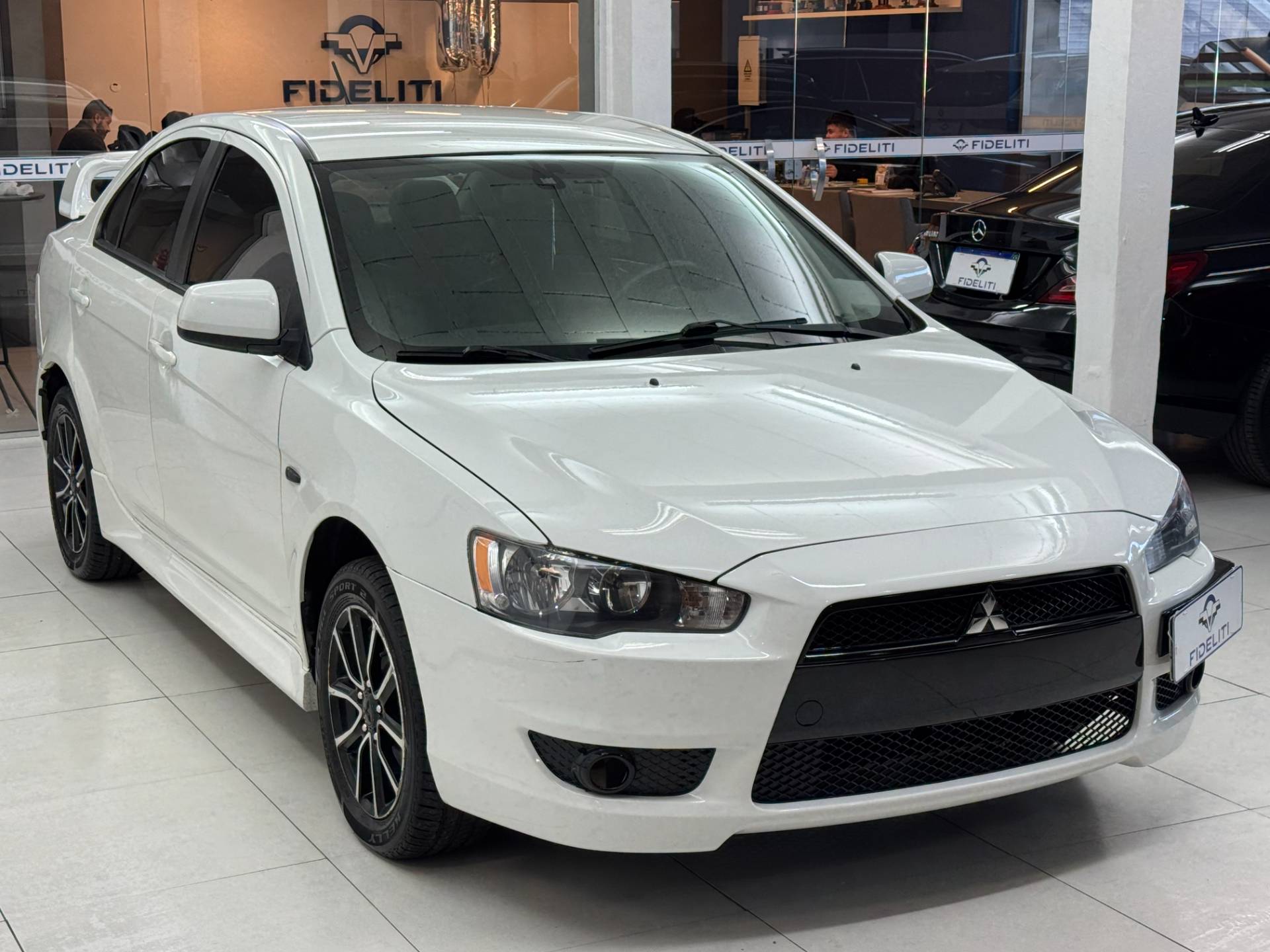 MITSUBISHI LANCER