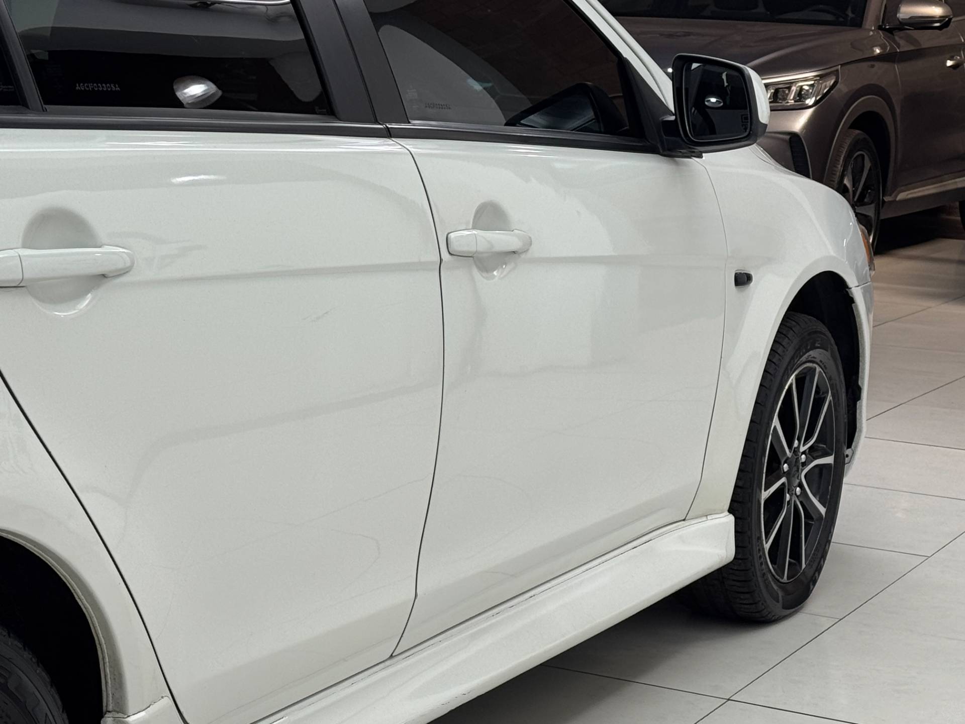 MITSUBISHI LANCER