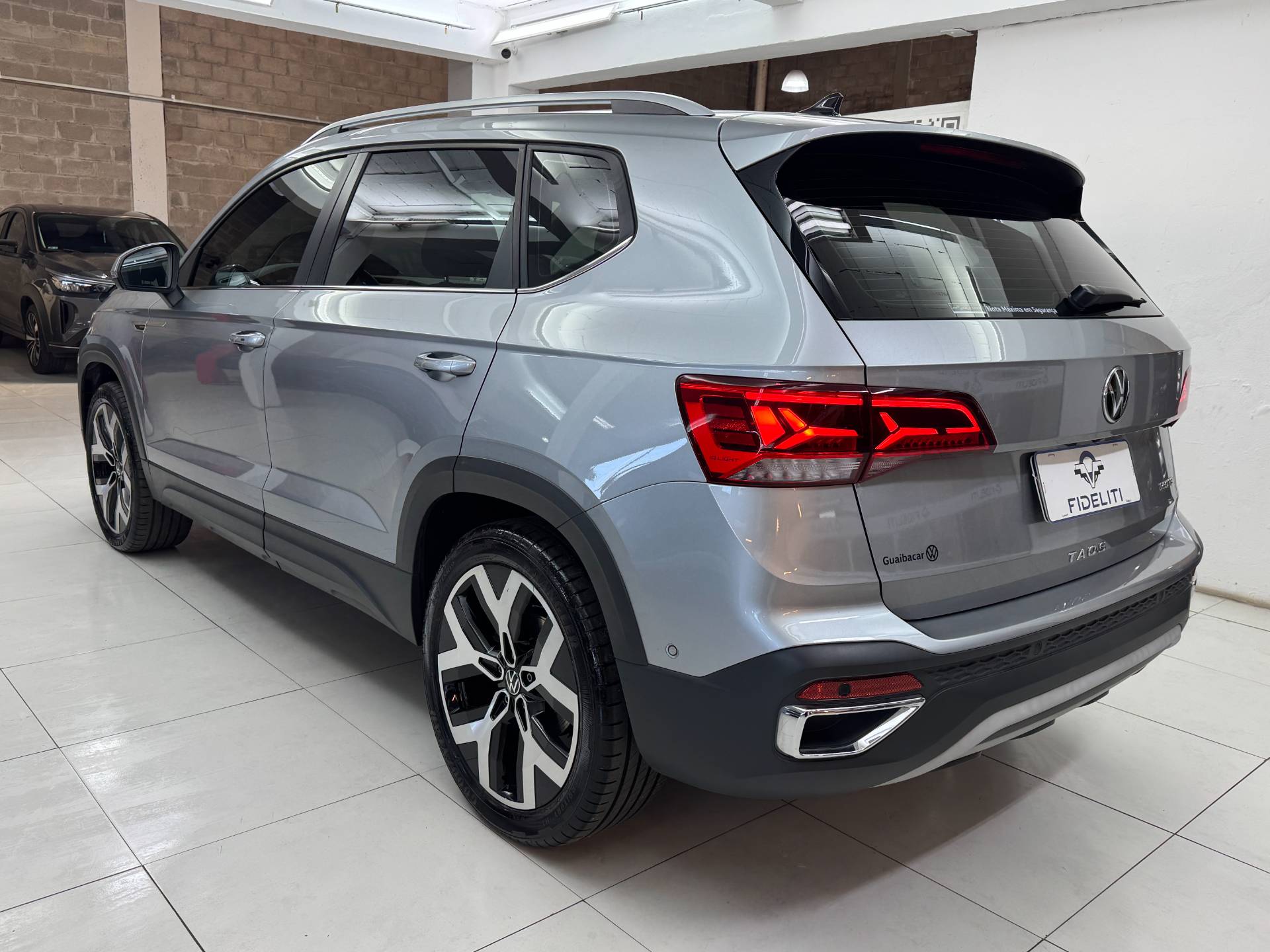 VOLKSWAGEN TAOS