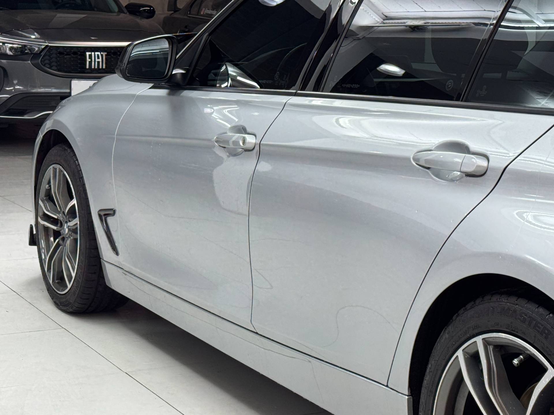 BMW 320i