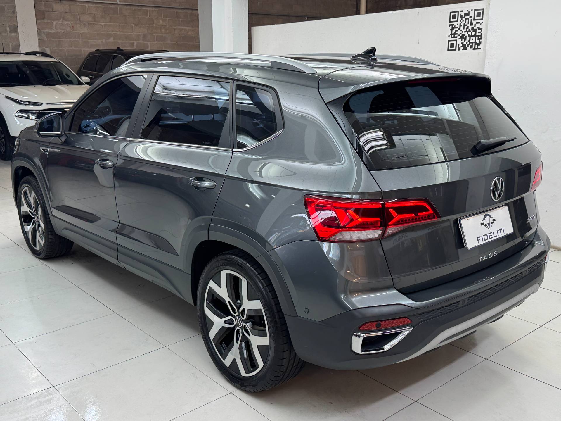 VOLKSWAGEN TAOS