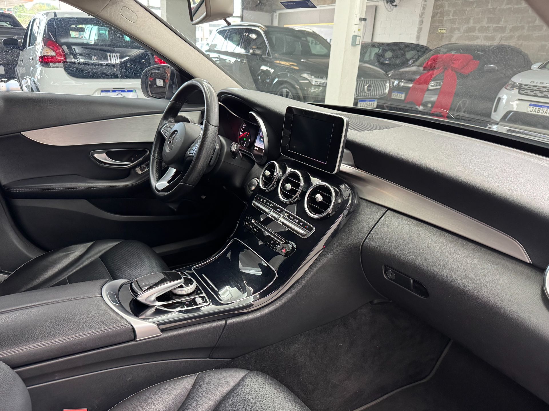 MERCEDES-BENZ C 180