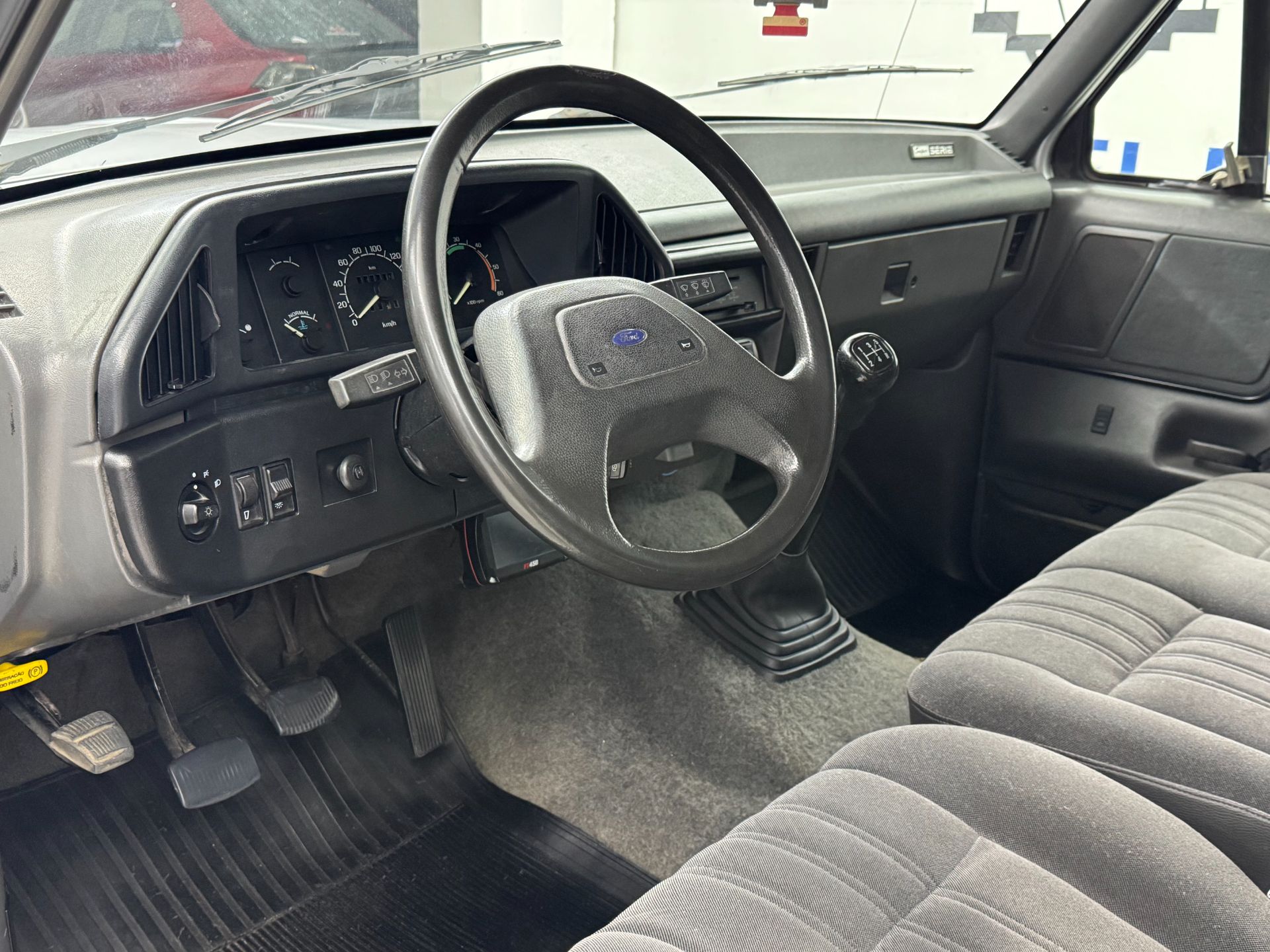 FORD F-1000