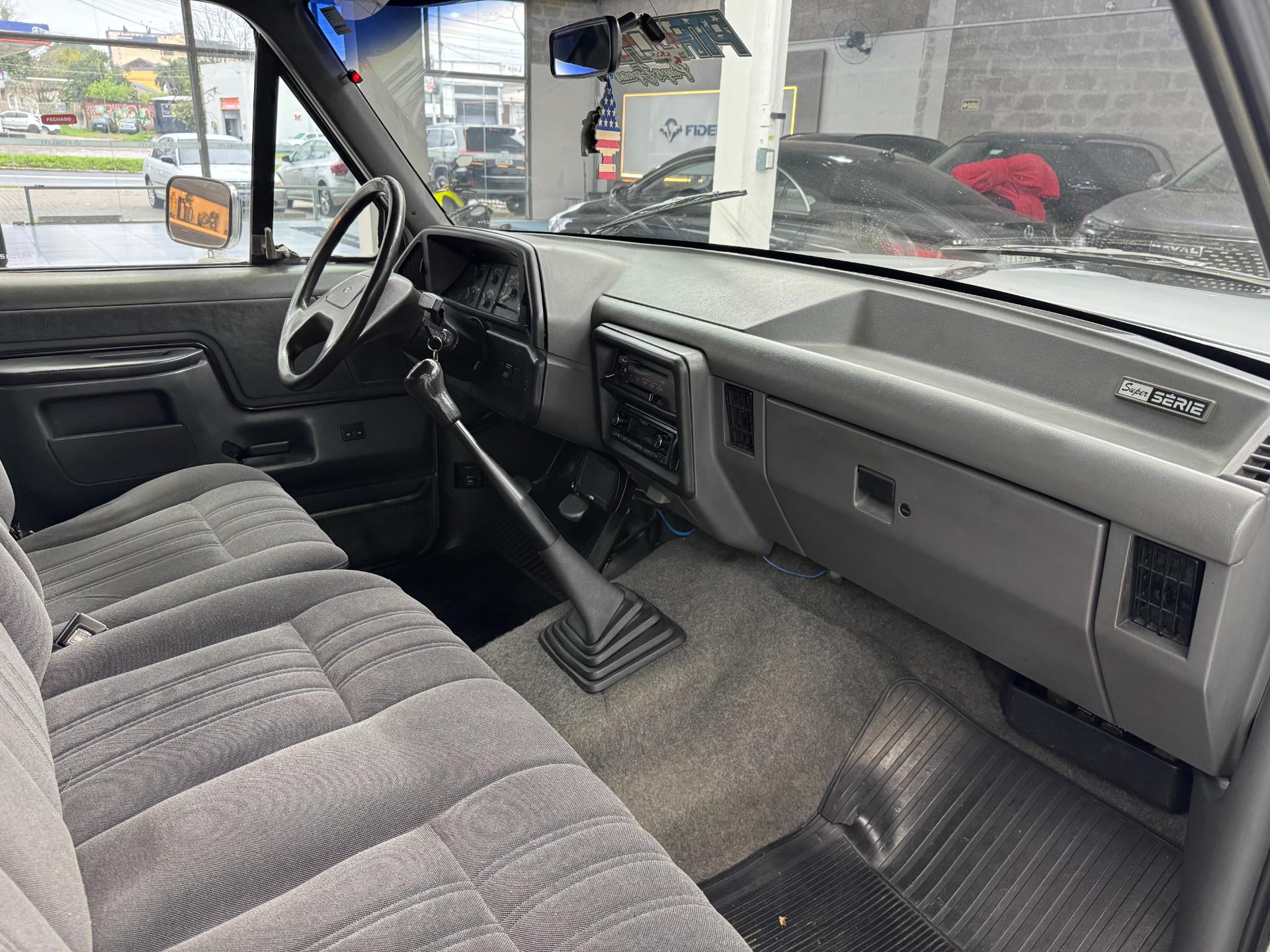 FORD F-1000