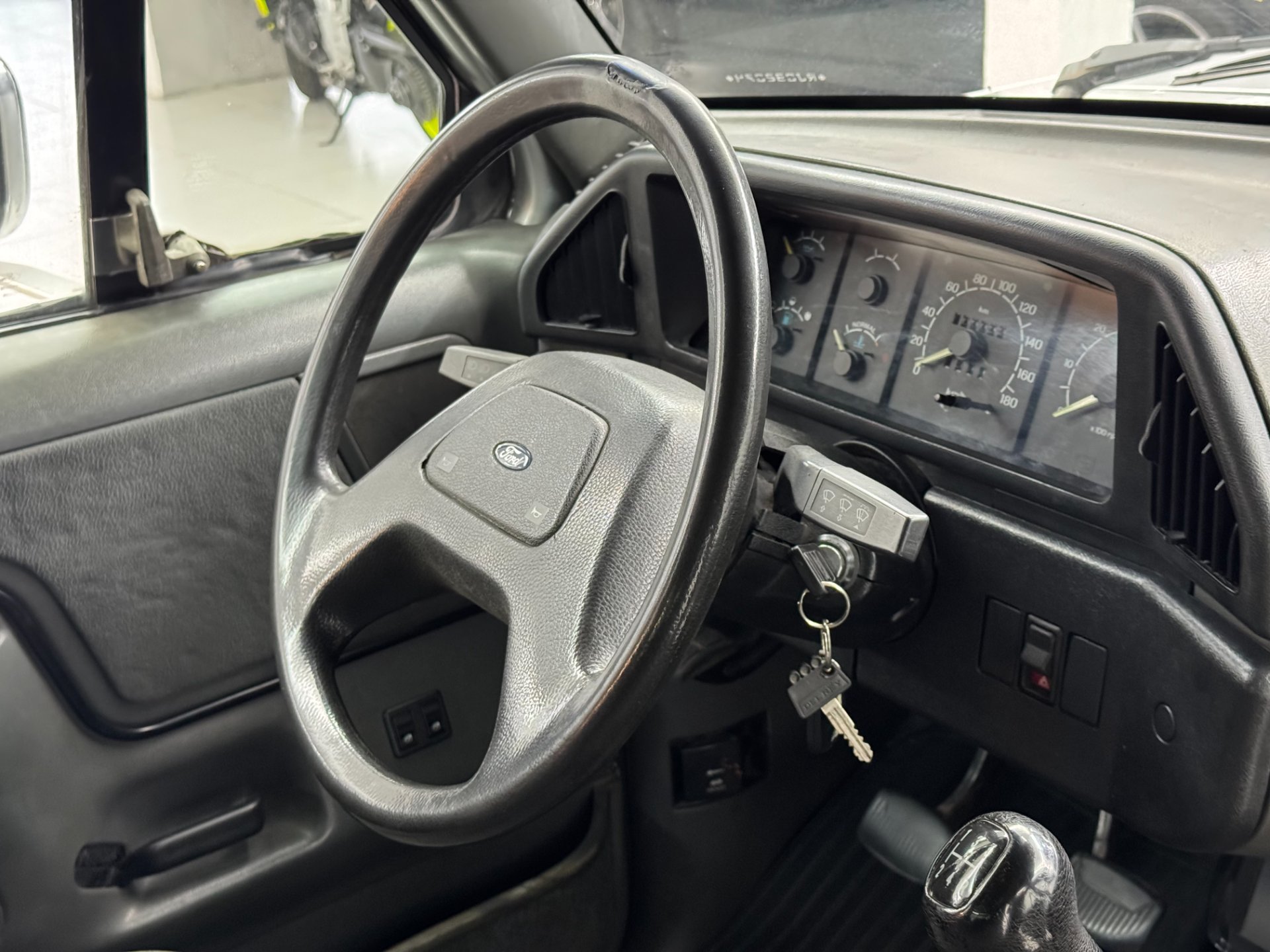 FORD F-1000