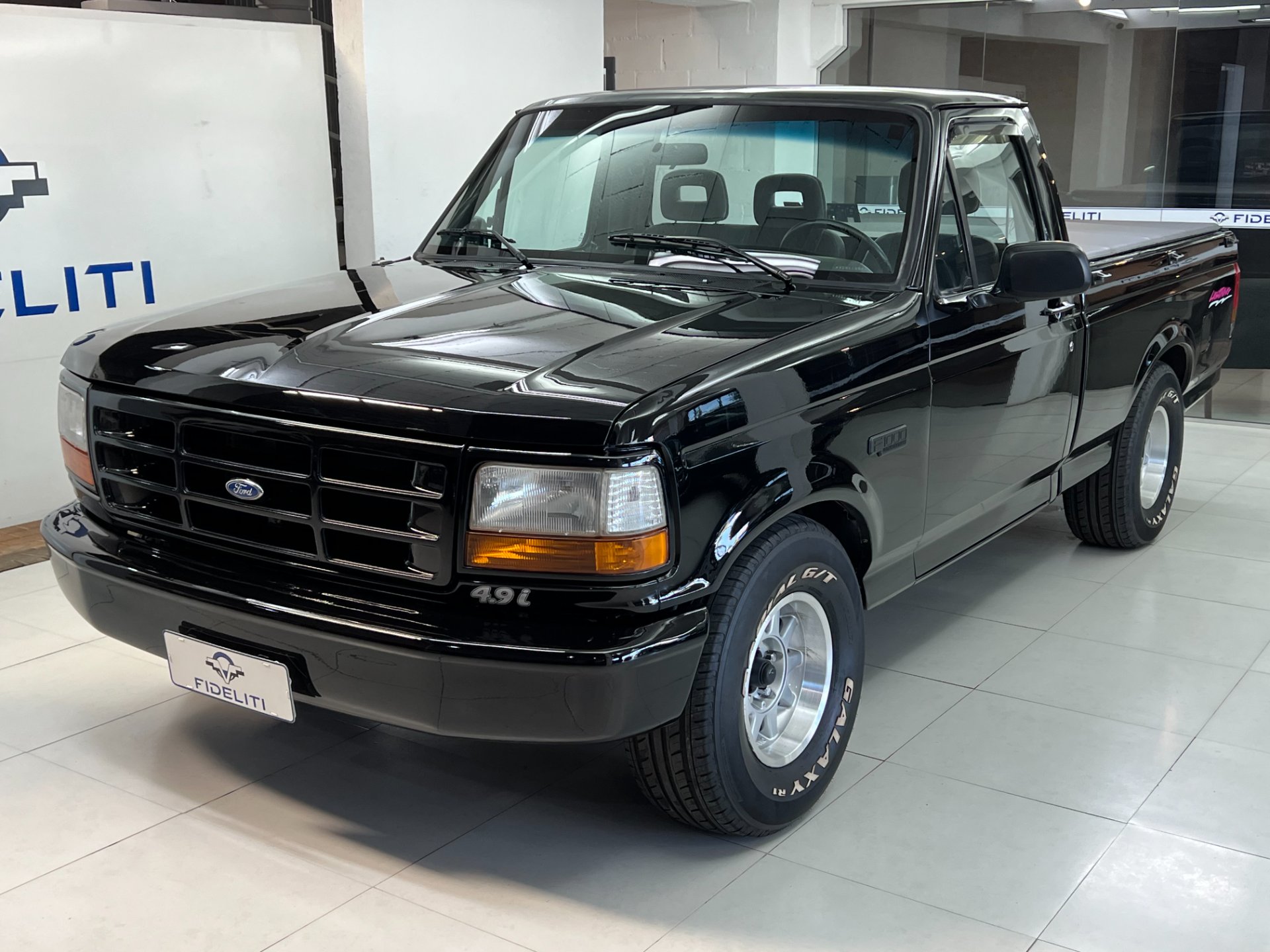 FORD F-1000