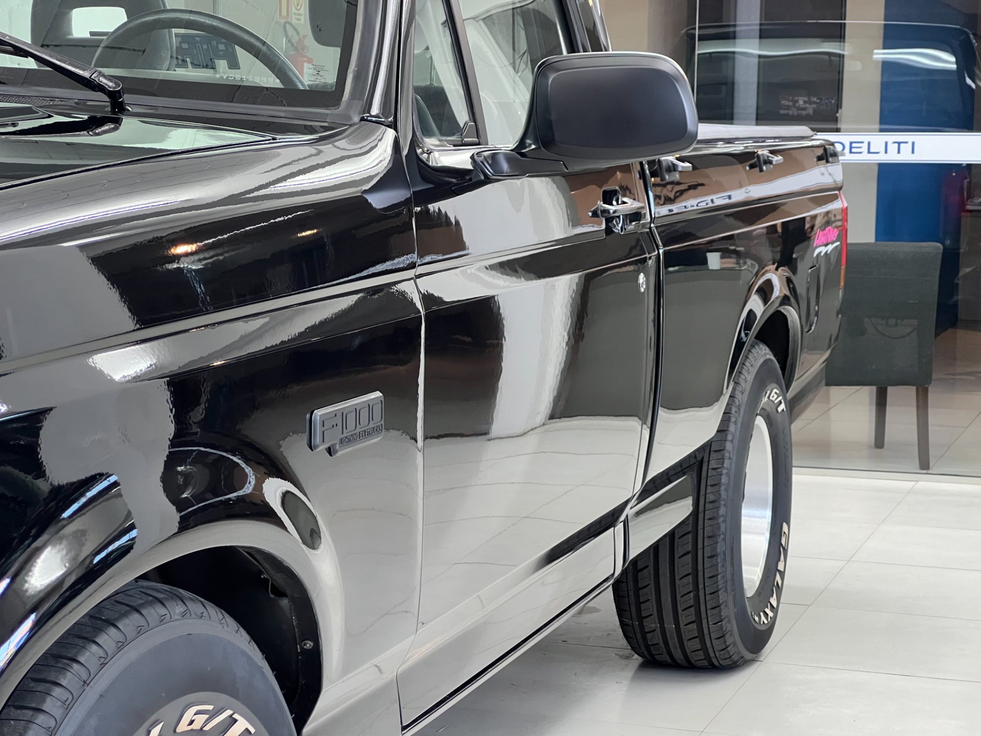 FORD F-1000