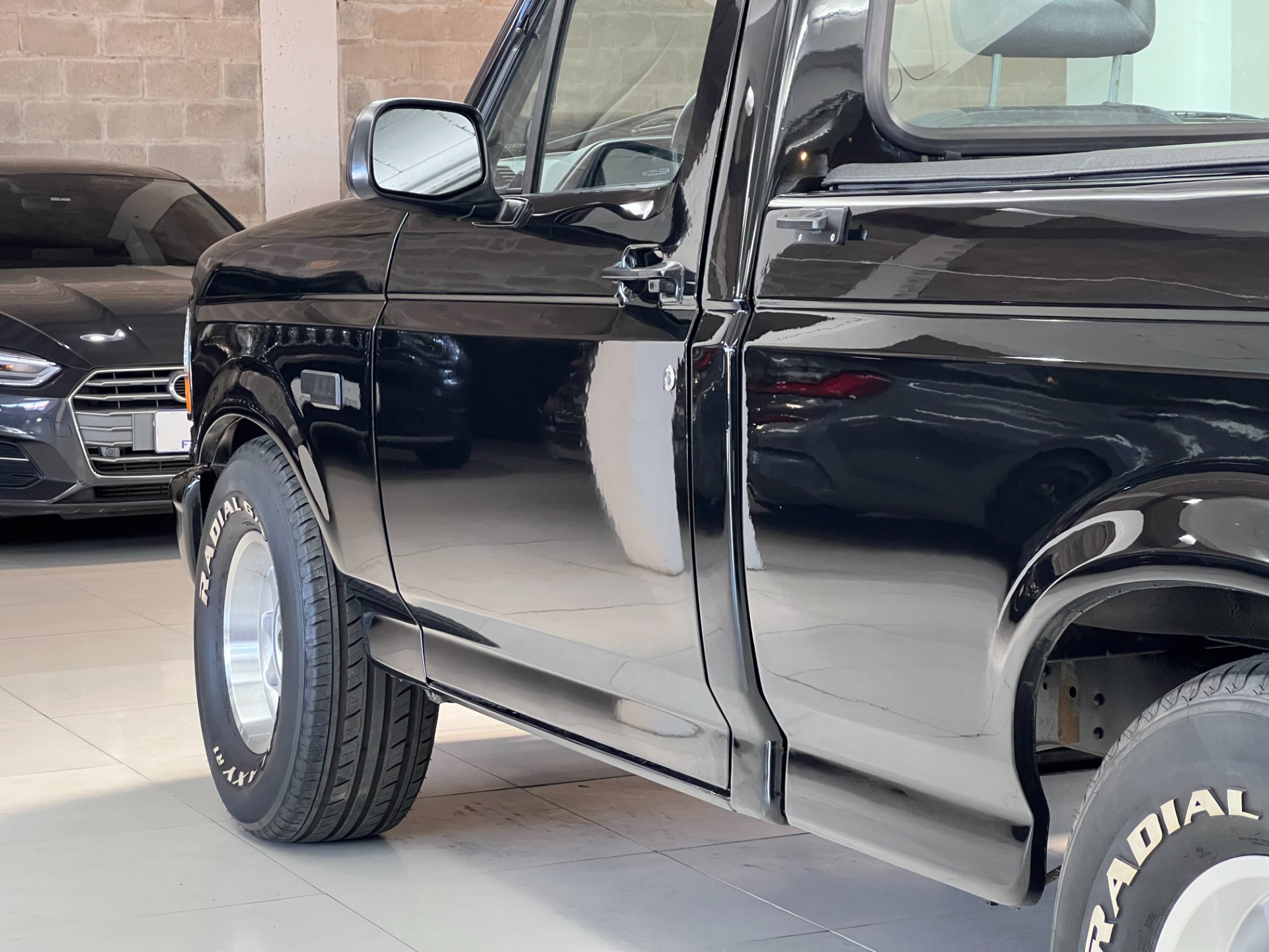 FORD F-1000