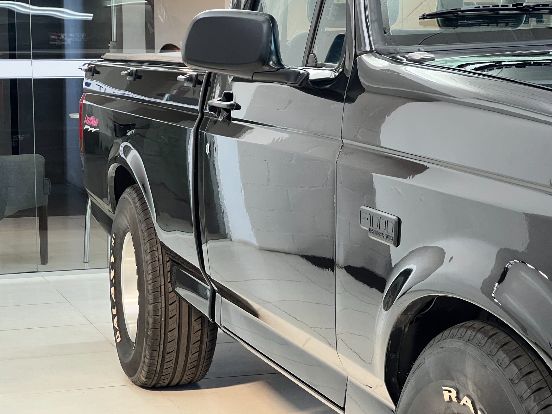 FORD F-1000