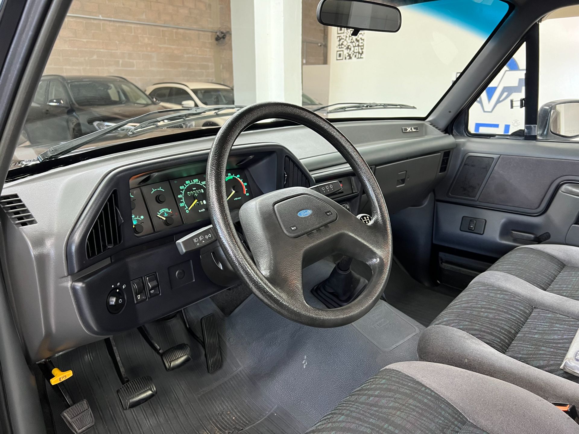 FORD F-1000
