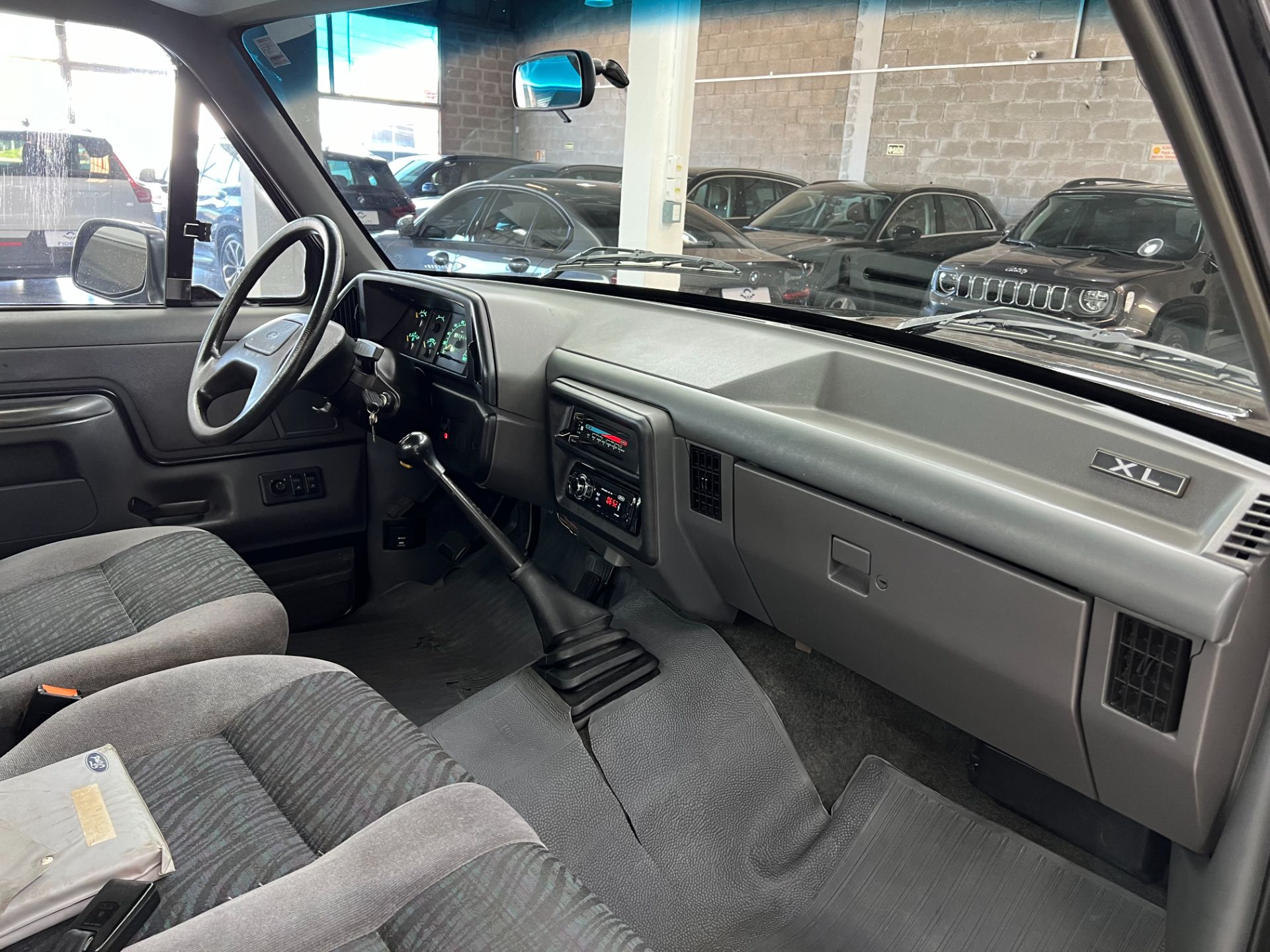 FORD F-1000
