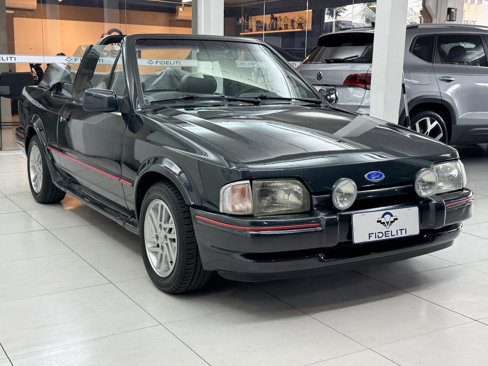 FORD ESCORT