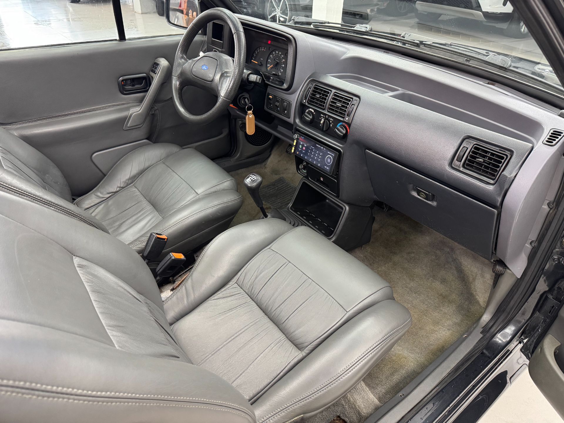 FORD ESCORT