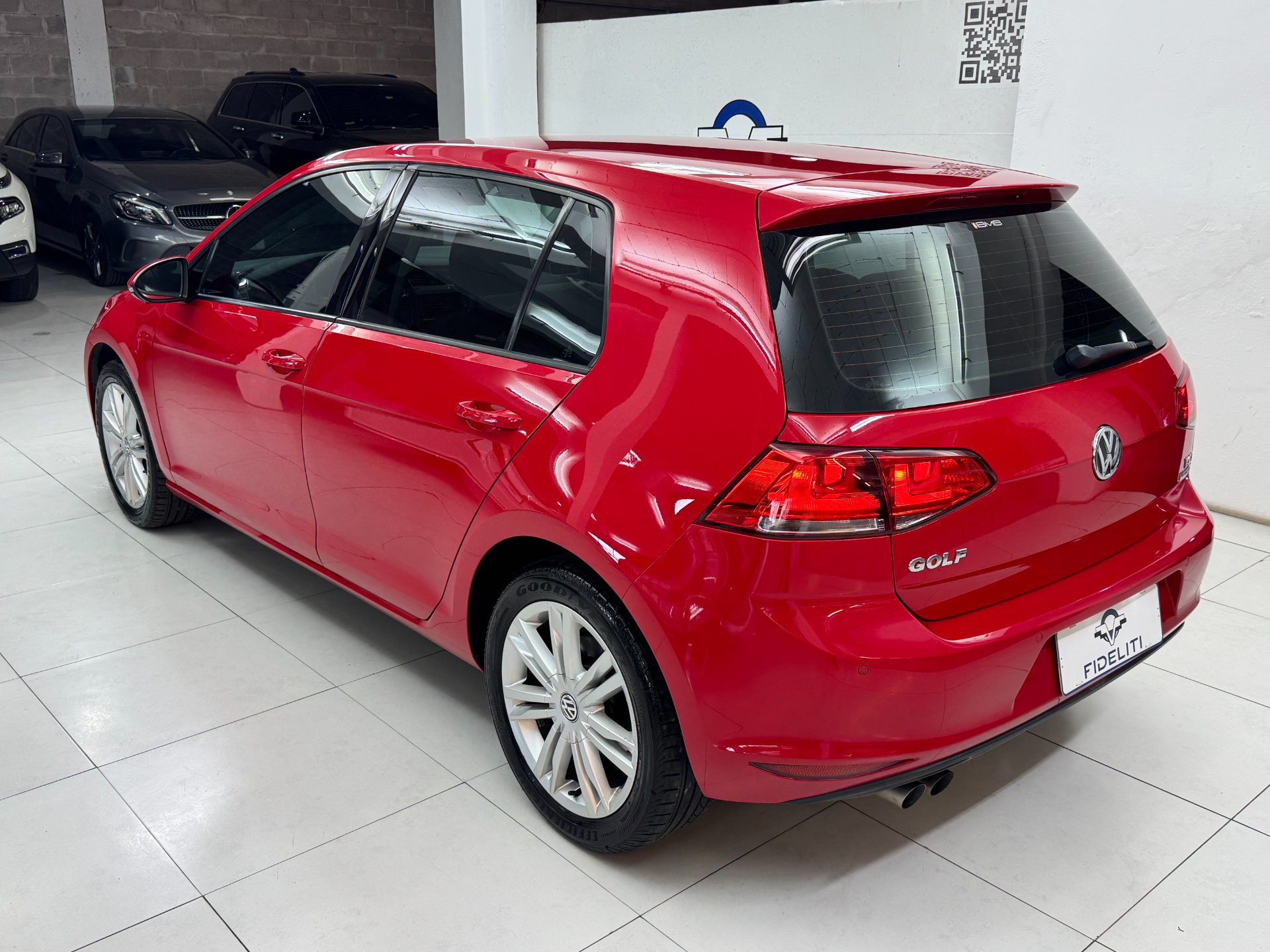 VOLKSWAGEN GOLF