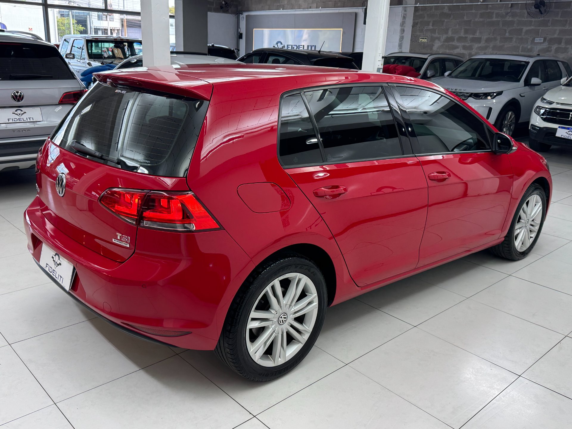 VOLKSWAGEN GOLF
