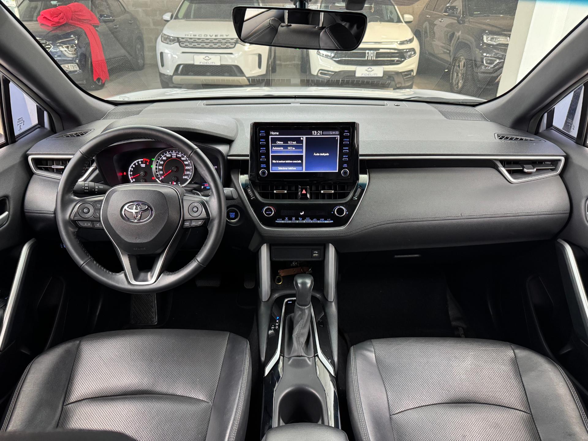 TOYOTA COROLLA CROSS