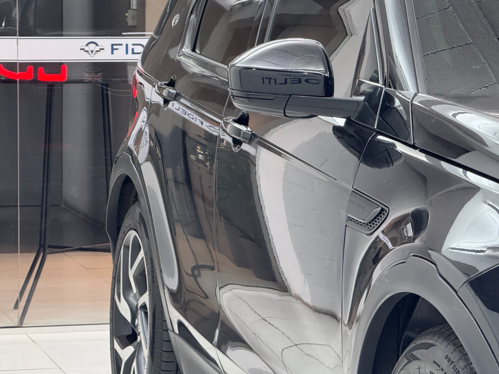 LAND ROVER DISCOVERY SPORT