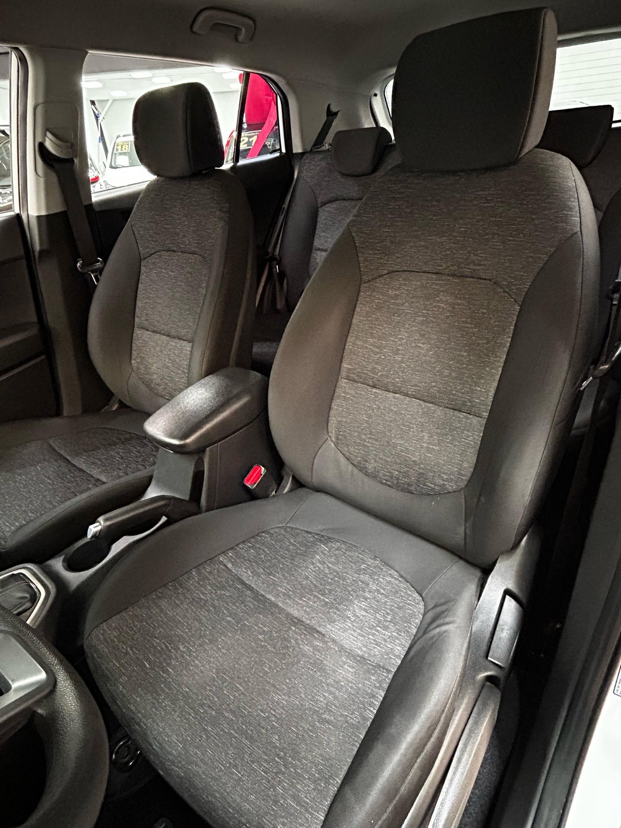 Car Image 9