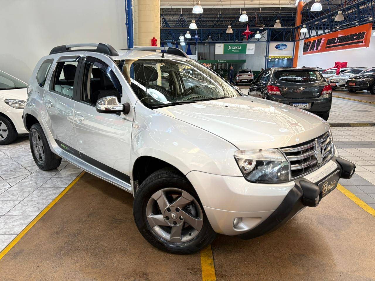 RENAULT DUSTER