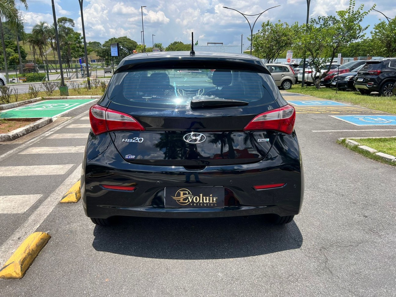 HYUNDAI HB20 1.0 COMFORT PLUS 12V 2014