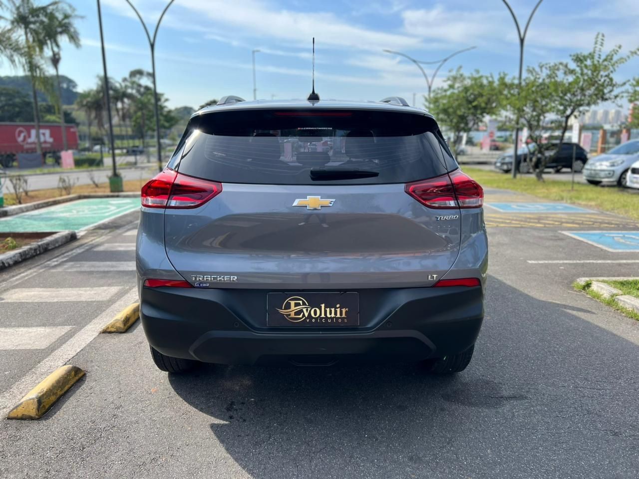 CHEVROLET TRACKER